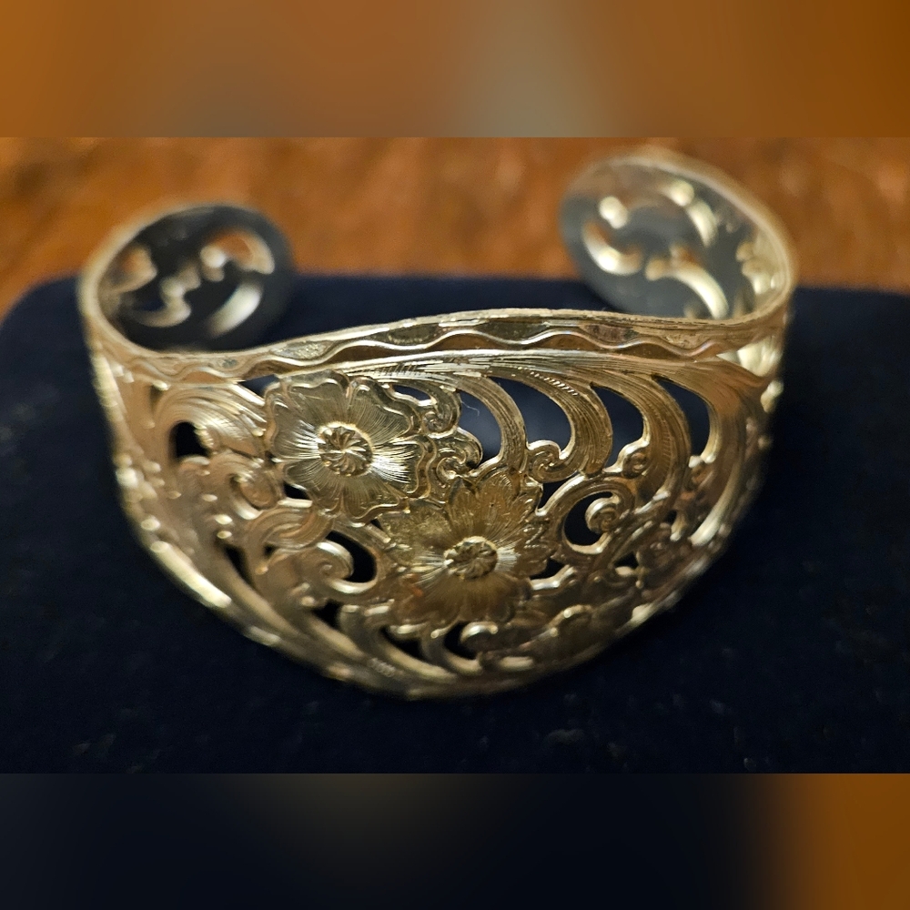Montana Silvermiths Floral Scroll Cuff Bracelet